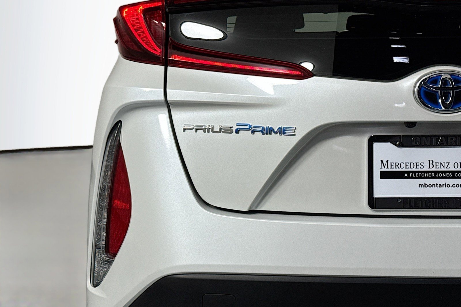 Used 2022 Toyota Prius Prime XLE image 15