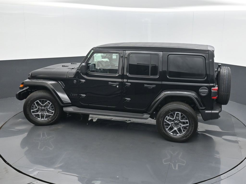 New 2025 Jeep Wrangler Sahara image 34