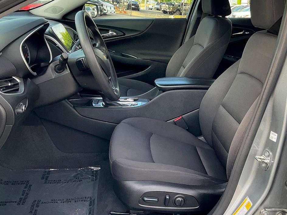 Used 2024 Chevrolet Malibu LT image 17