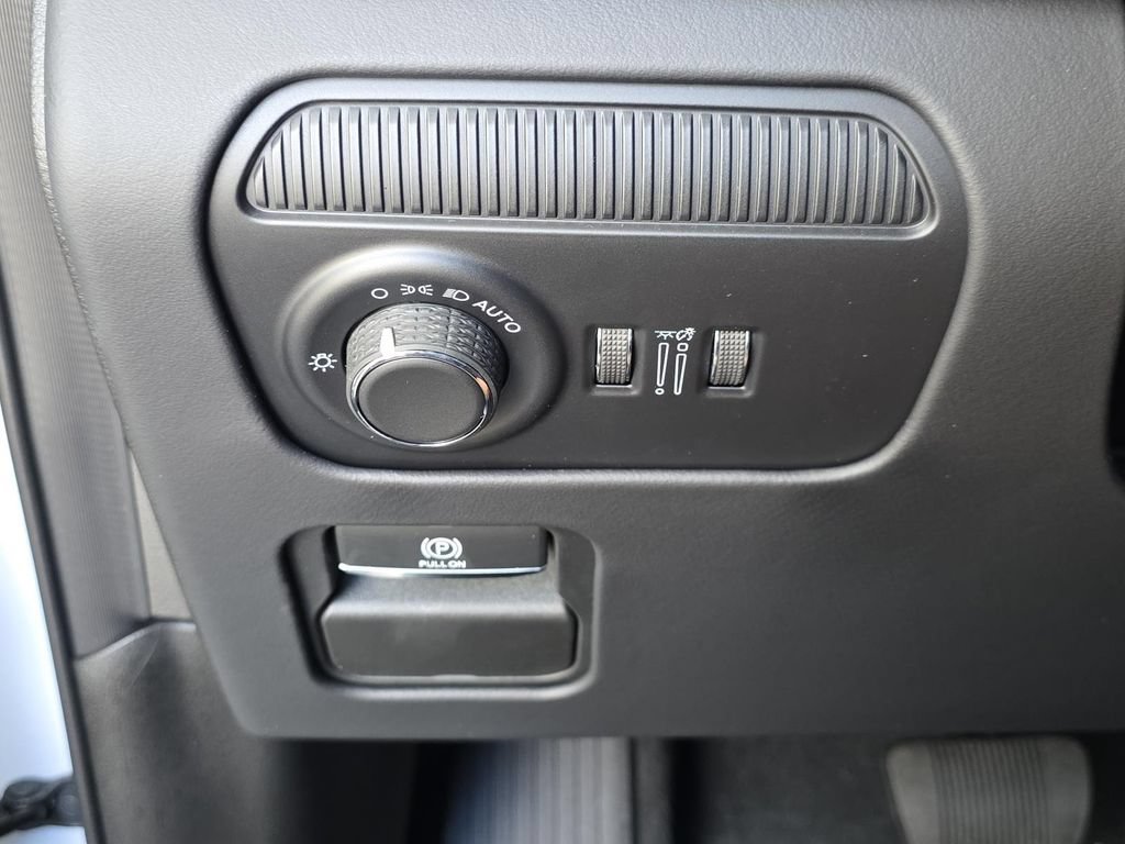 New 2026 Jeep Grand Wagoneer Summit AWD/4WD image 46