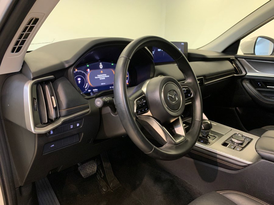 Used 2024 MAZDA CX-90 Plug-In Hybrid w/ Preferred image 15