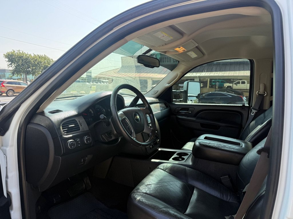 Used 2012 Chevrolet Silverado 3500 LTZ AWD/4WD image 14