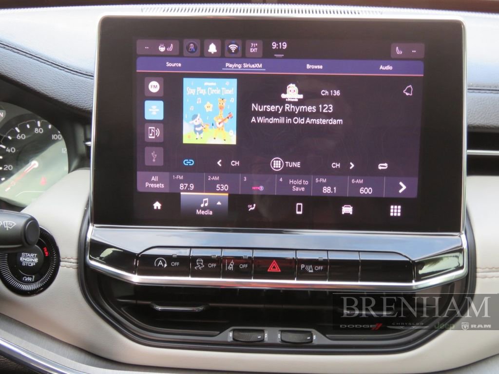 Used 2022 Jeep Compass Limited image 19