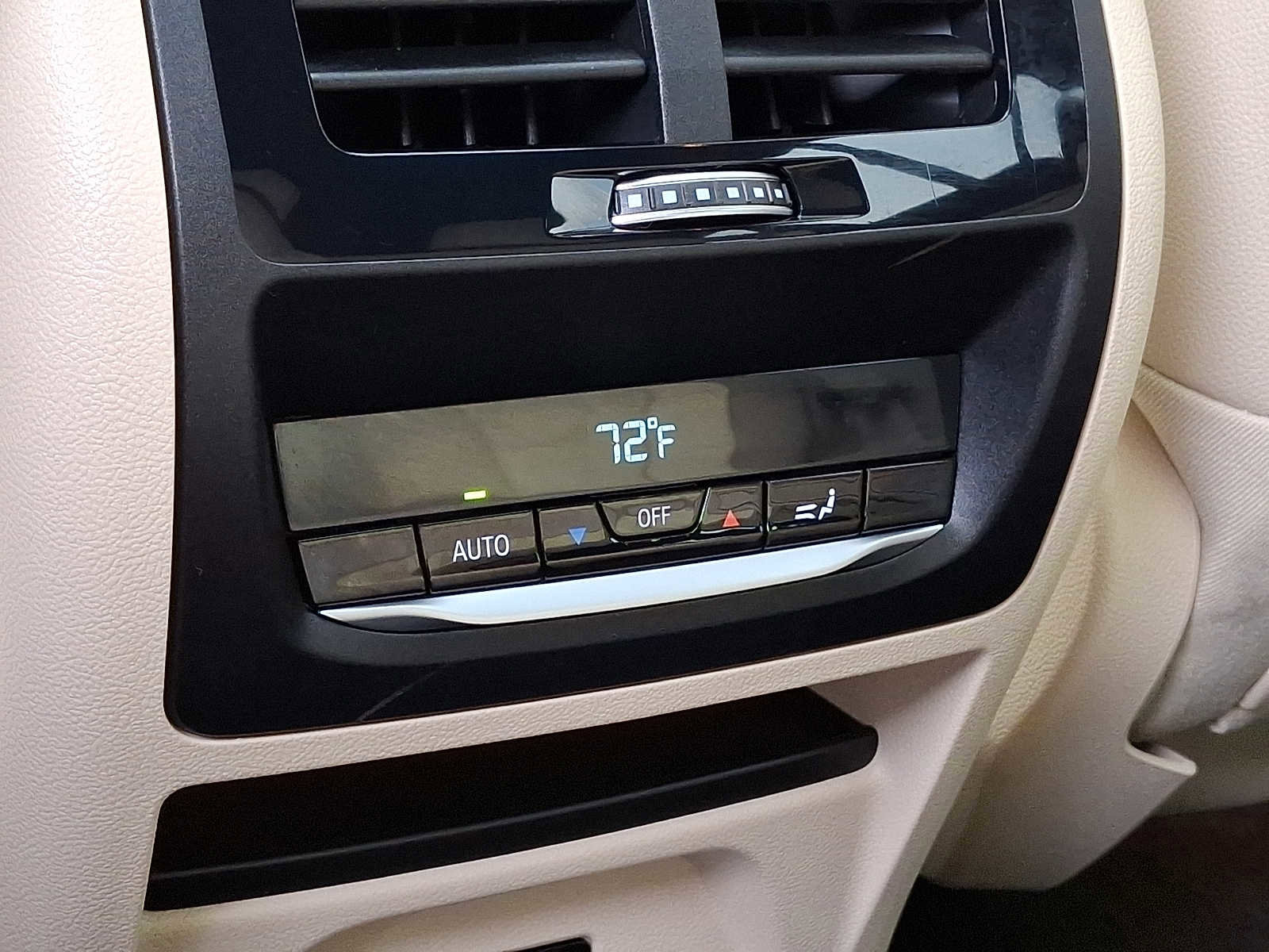 Used 2020 BMW X4 xDrive30i w/ Premium Package image 11