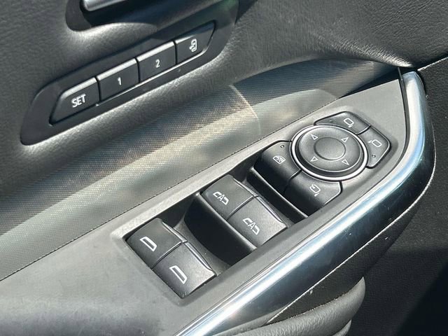 Used 2023 Cadillac XT4 Premium Luxury w/ Technology Package FWD image 27