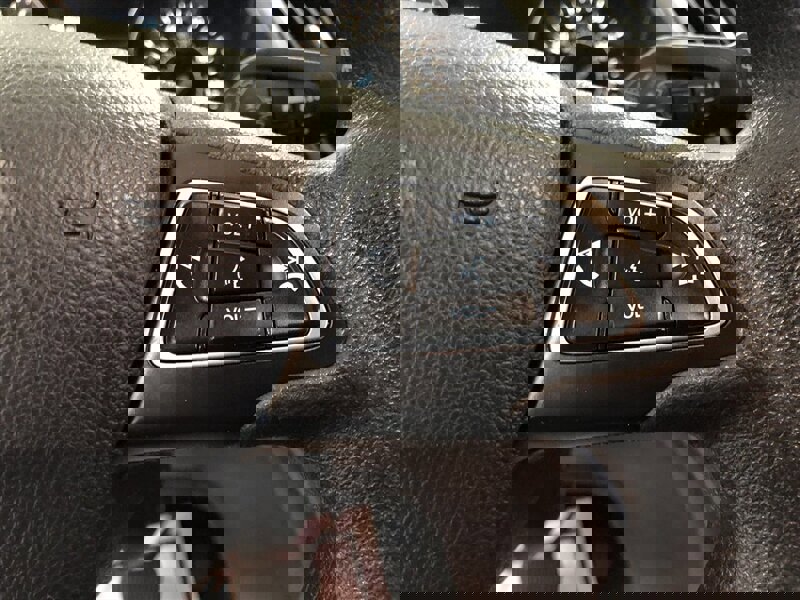 Used 2019 Ford Escape SE image 10