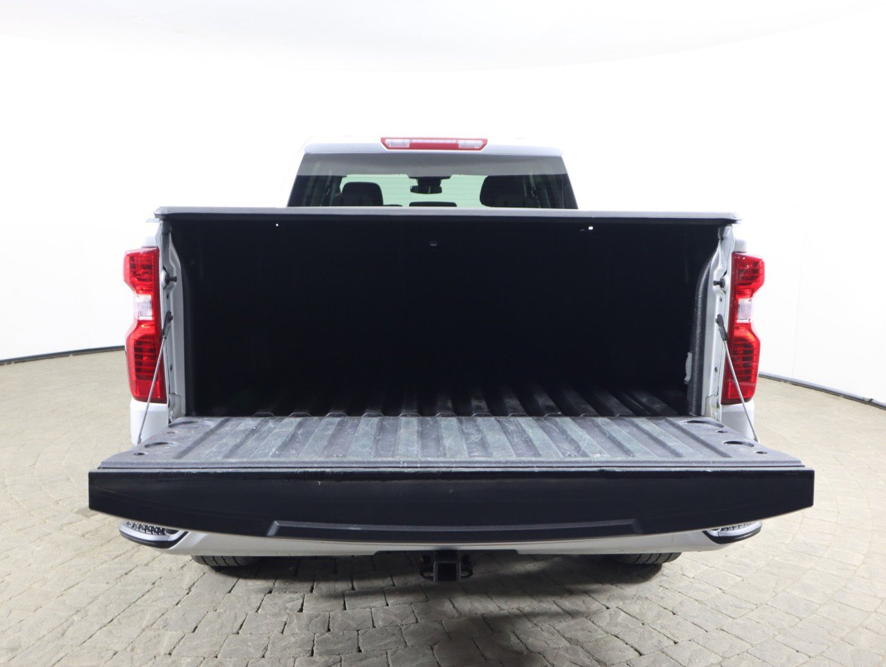 Used 2022 Chevrolet Silverado 1500 Custom image 8