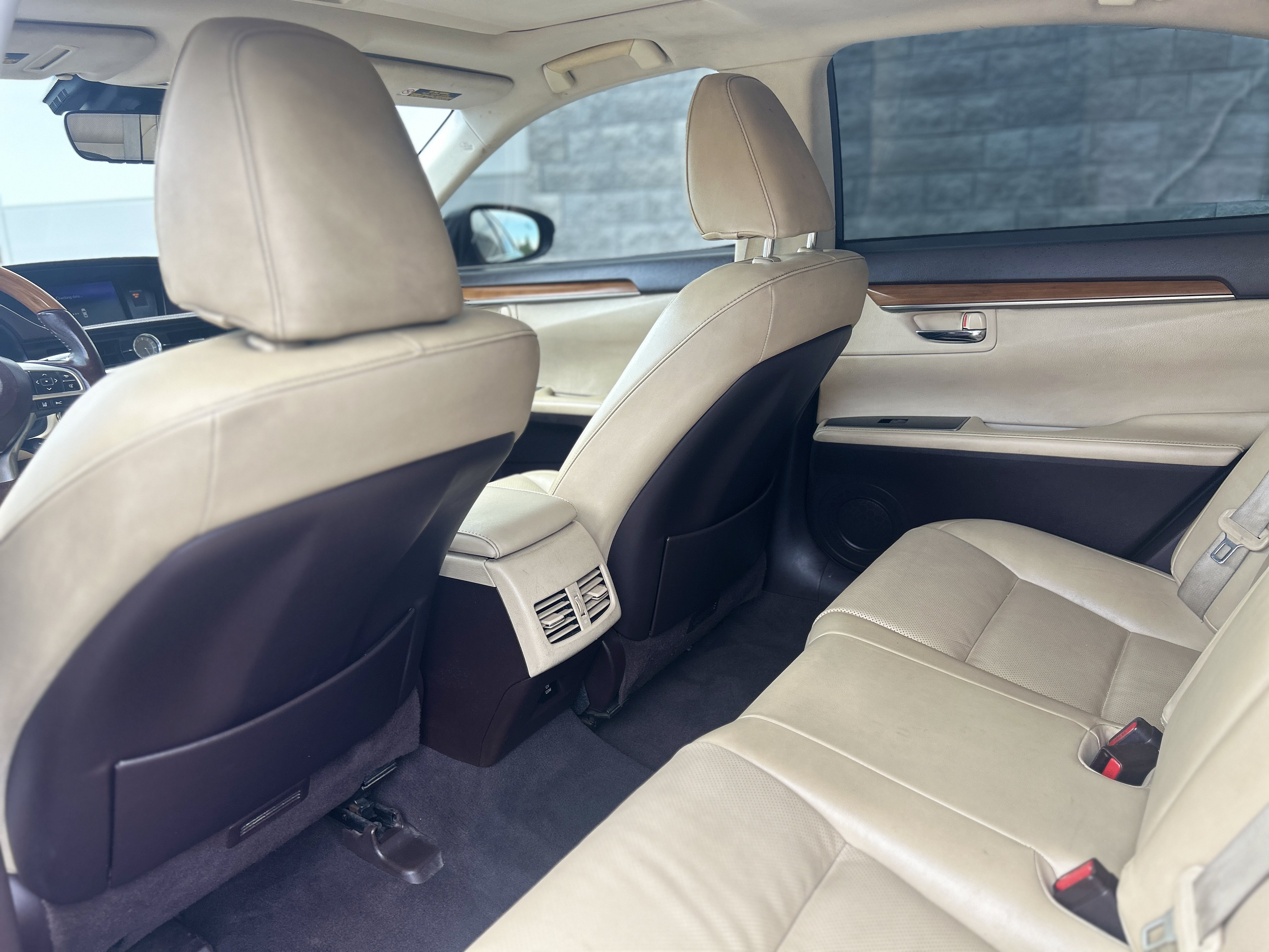 Used 2017 Lexus ES 300h w/ Navigation System Package FWD image 30