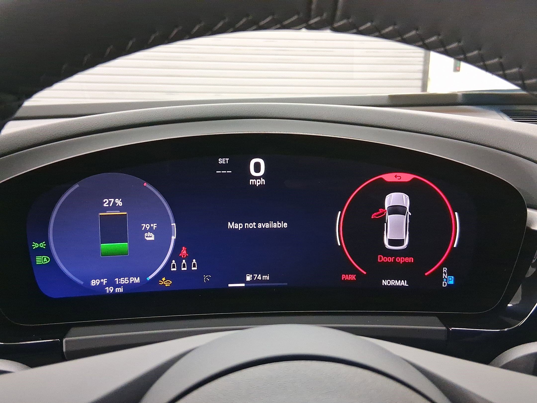 New 2025 Porsche Macan Electric image 18