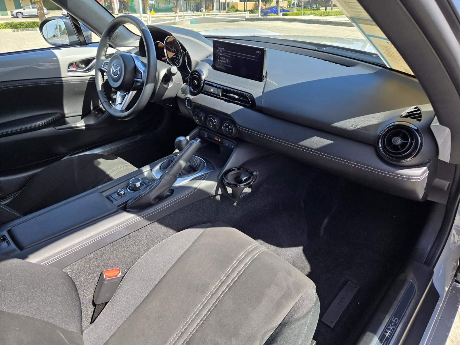 Used 2024 MAZDA MX-5 Miata Club w/ Interior Package image 27