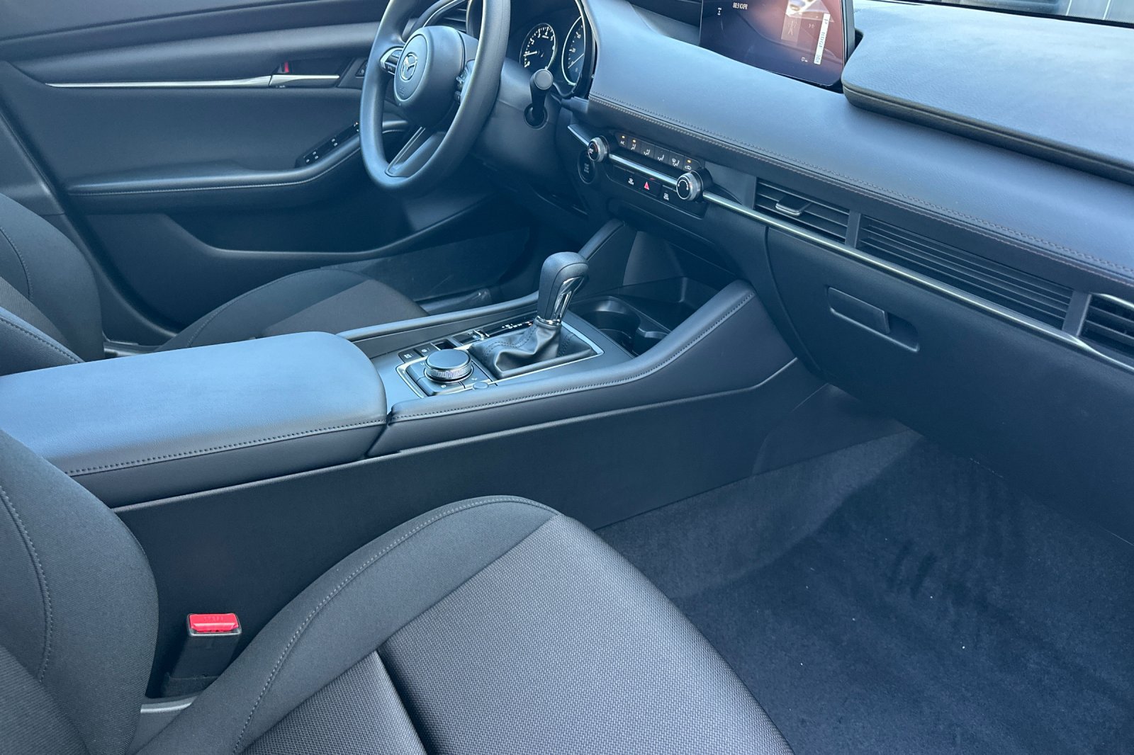 New 2026 MAZDA MAZDA3 s FWD image 16