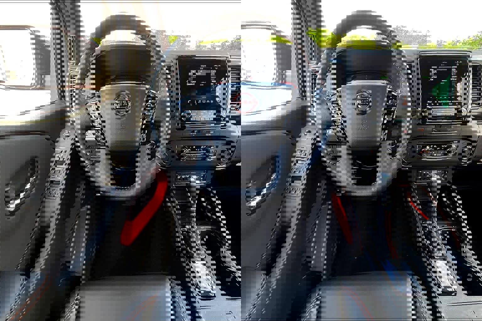 Used 2024 Nissan Frontier Pro-X w/ Pro Premium Package image 6