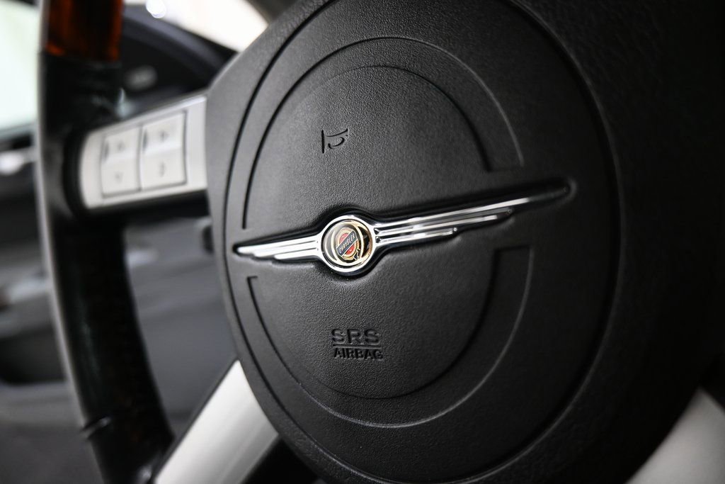 Used 2006 Chrysler 300 C w/ Sound Group II image 25