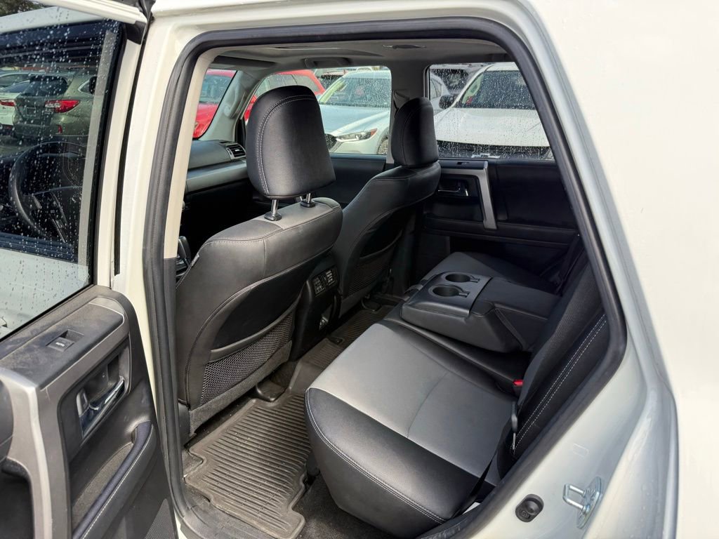 Used 2021 Toyota 4Runner SR5 Premium w/ Moonroof Package AWD/4WD image 6