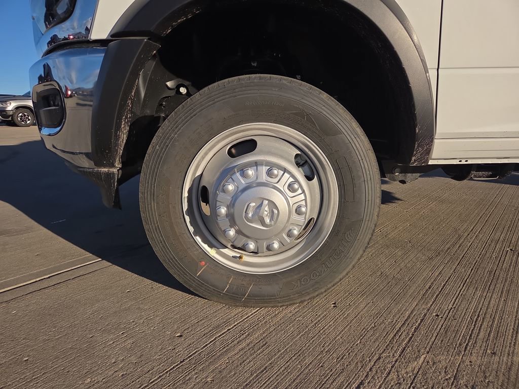 New 2026 RAM 5500 Tradesman w/ Chrome Appearance Group image 23