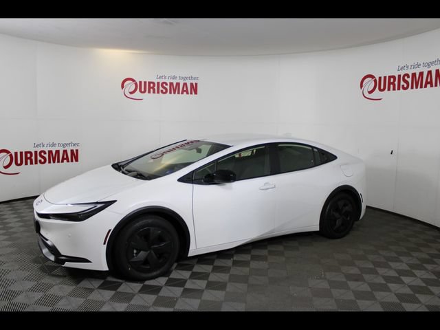 Used 2025 Toyota Prius LE FWD image 4