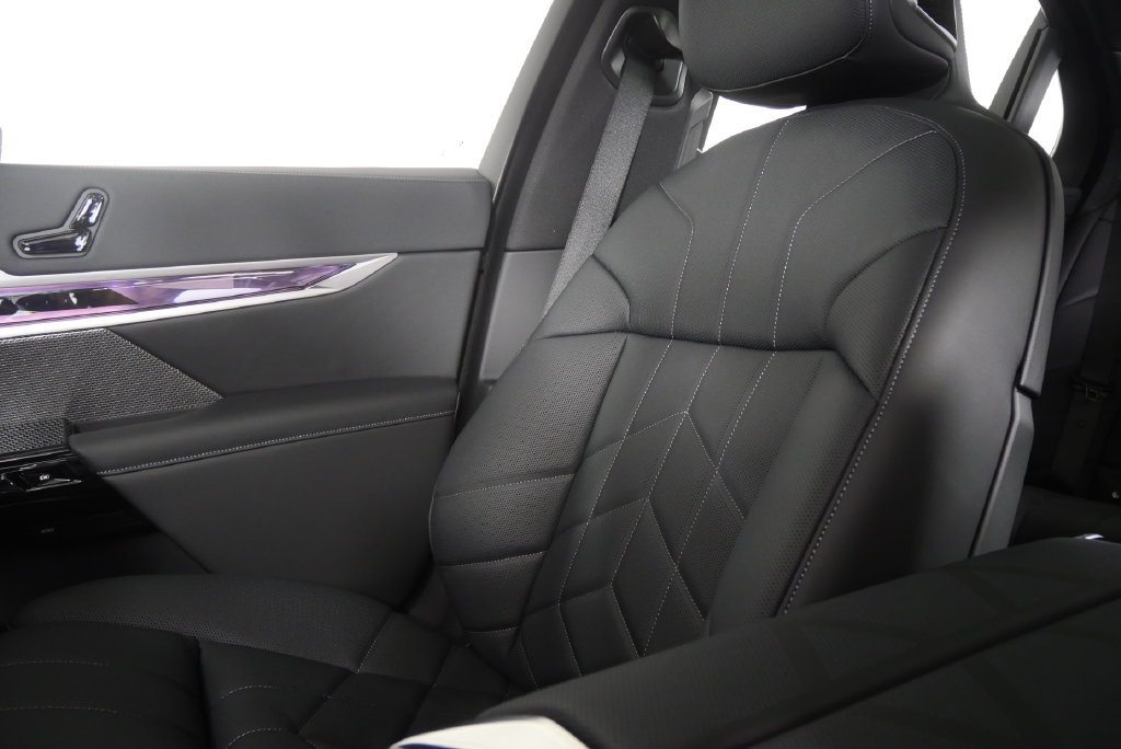 New 2026 BMW i7 xDrive60 AWD/4WD image 23