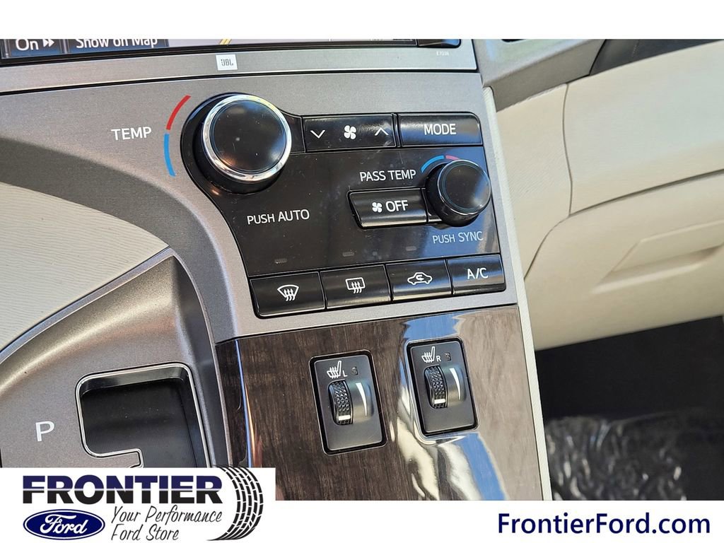 Used 2013 Toyota Venza Limited image 26