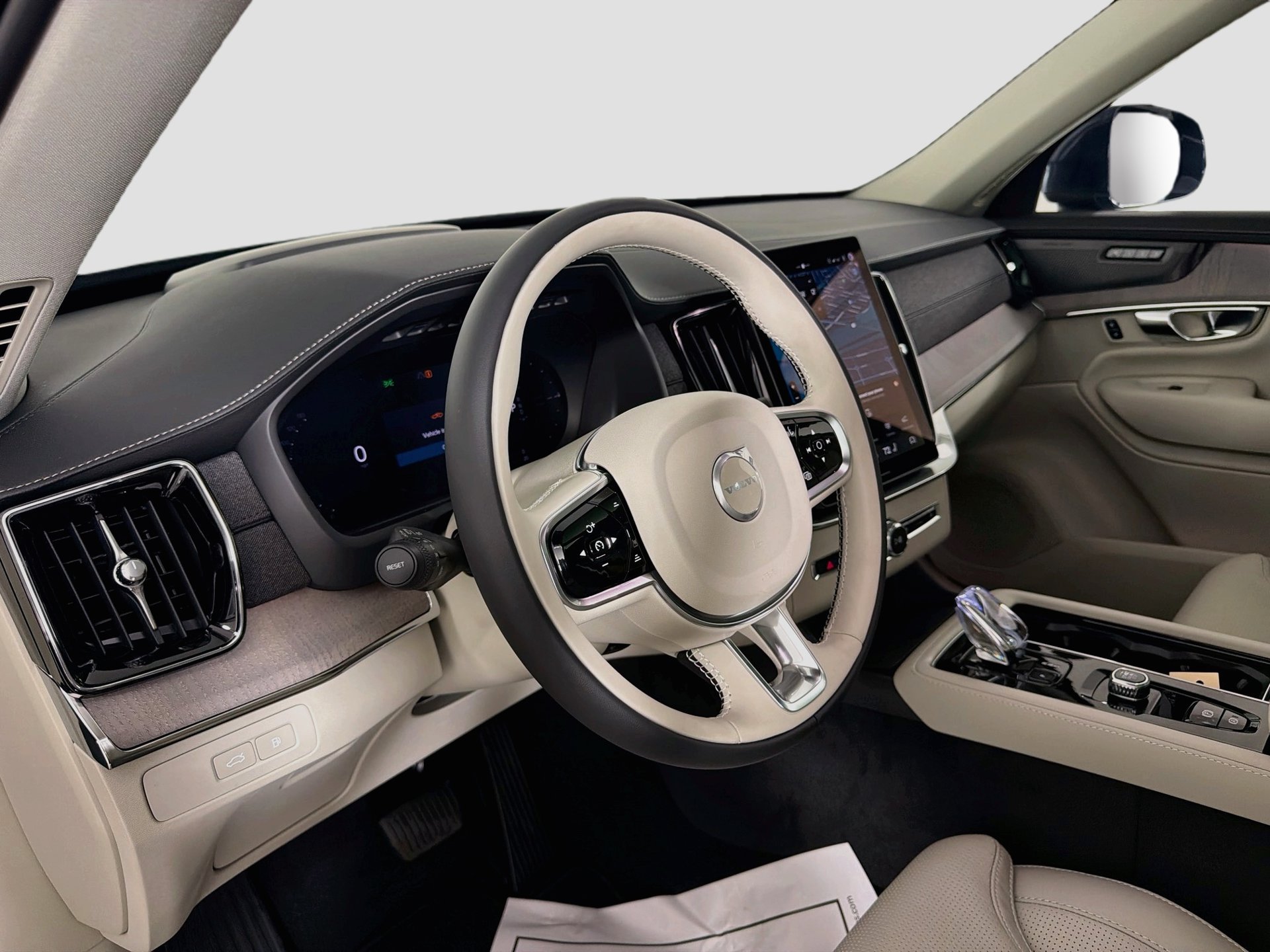 New 2027 Volvo XC90 T8 Ultra AWD/4WD image 9