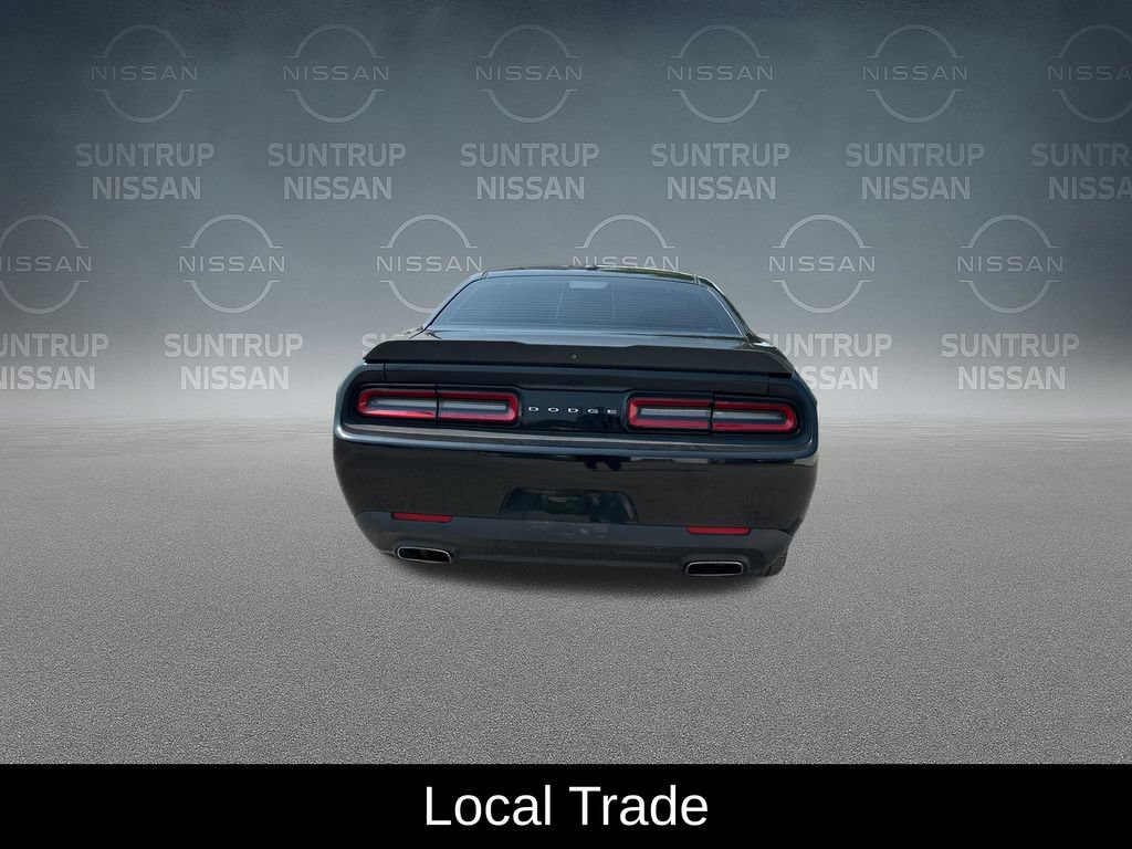 Used 2016 Dodge Challenger SXT w/ Blacktop Package RWD image 4
