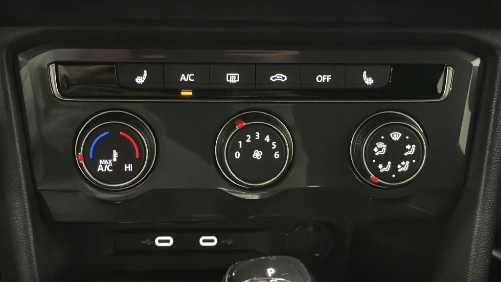Used 2023 Volkswagen Tiguan S FWD image 17
