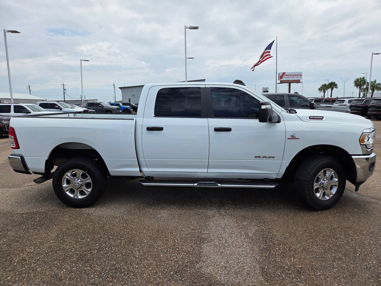 Used 2023 RAM 2500 Big Horn w/ Level 1 Equipment Group AWD/4WD image 11