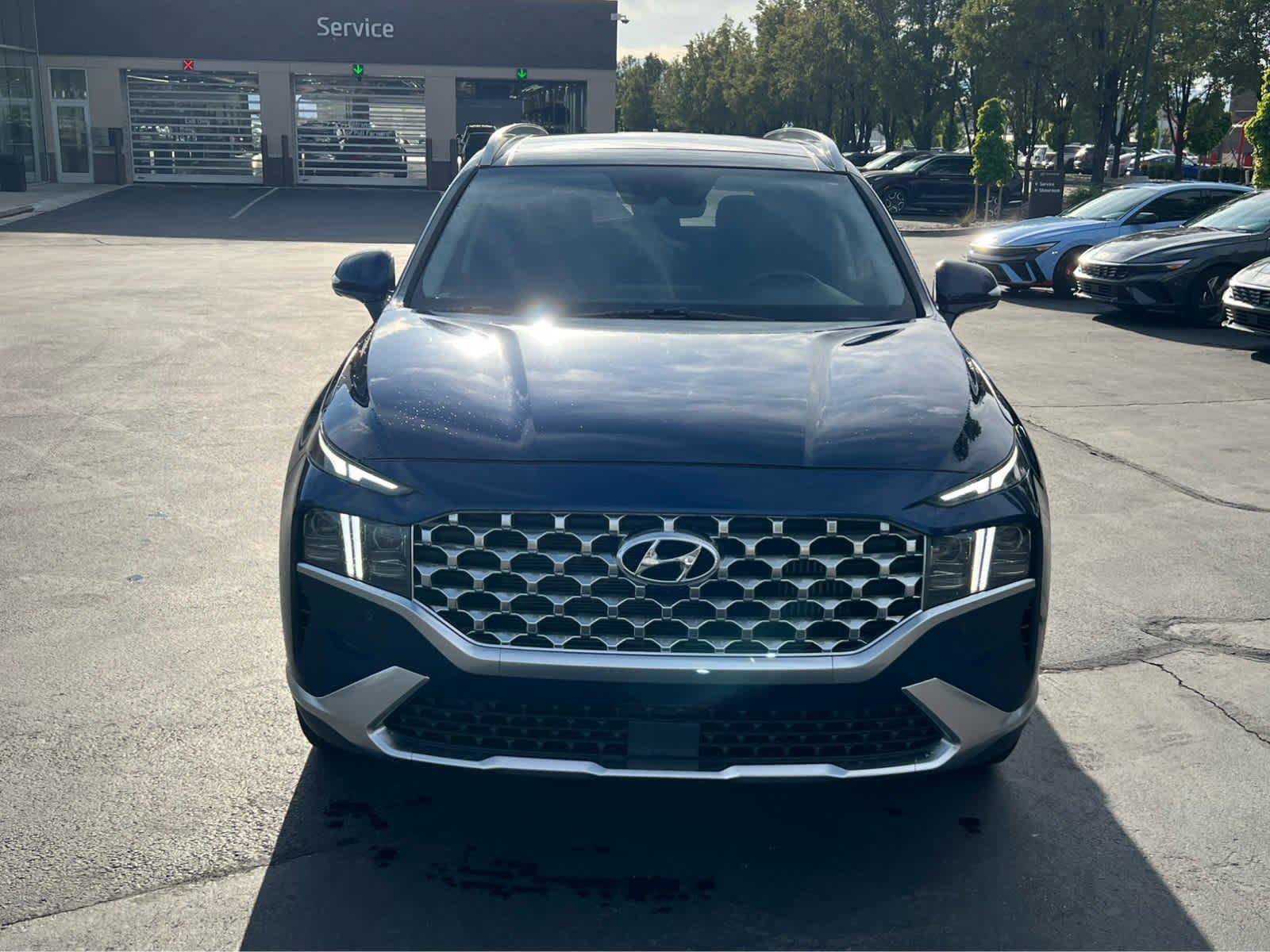 Used 2023 Hyundai Santa Fe Limited AWD/4WD image 3