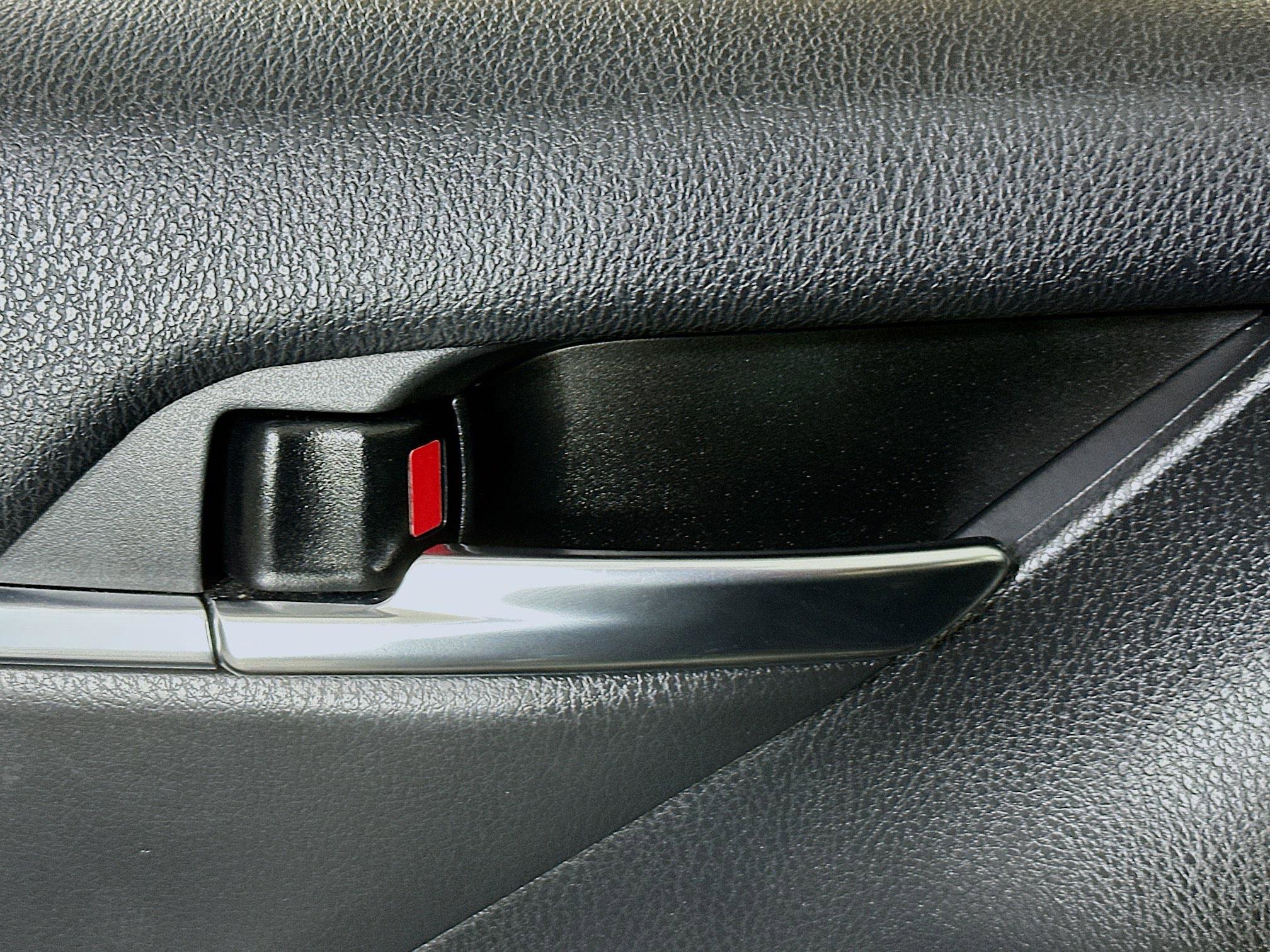 Used 2022 Toyota Camry SE image 14