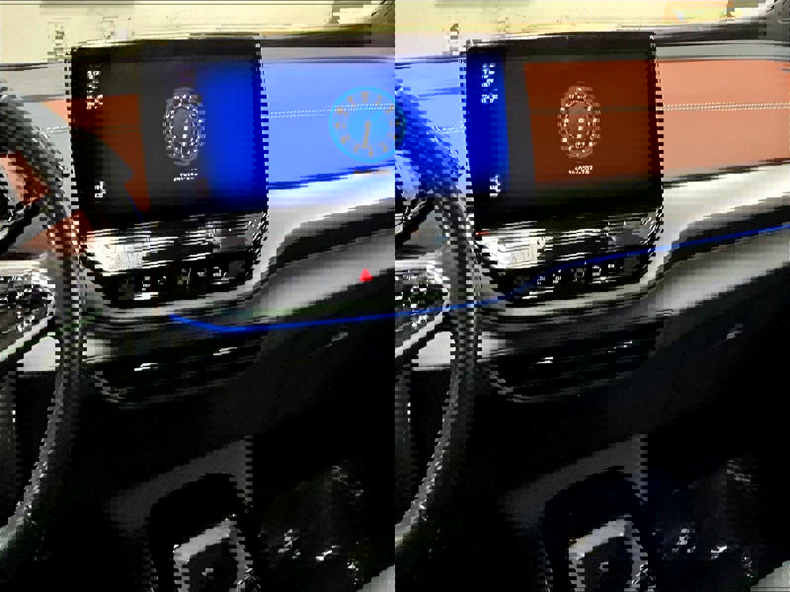 Used 2022 Volkswagen ID.4 Pro S w/ Gradient Package image 8