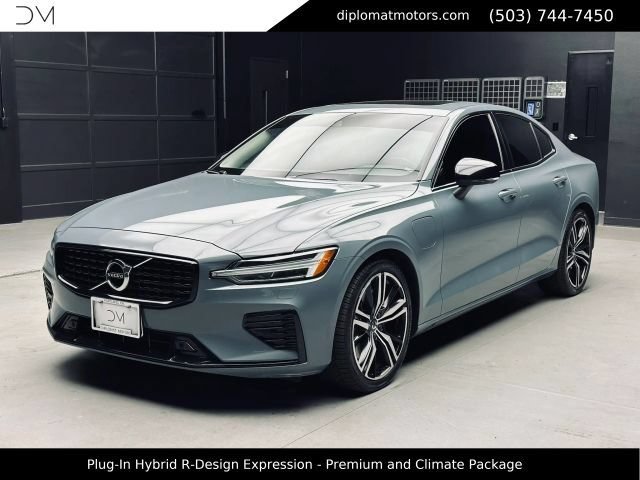 Used 2022 Volvo S60 T8 R-Design Expression w/ Premium Package AWD/4WD image 1