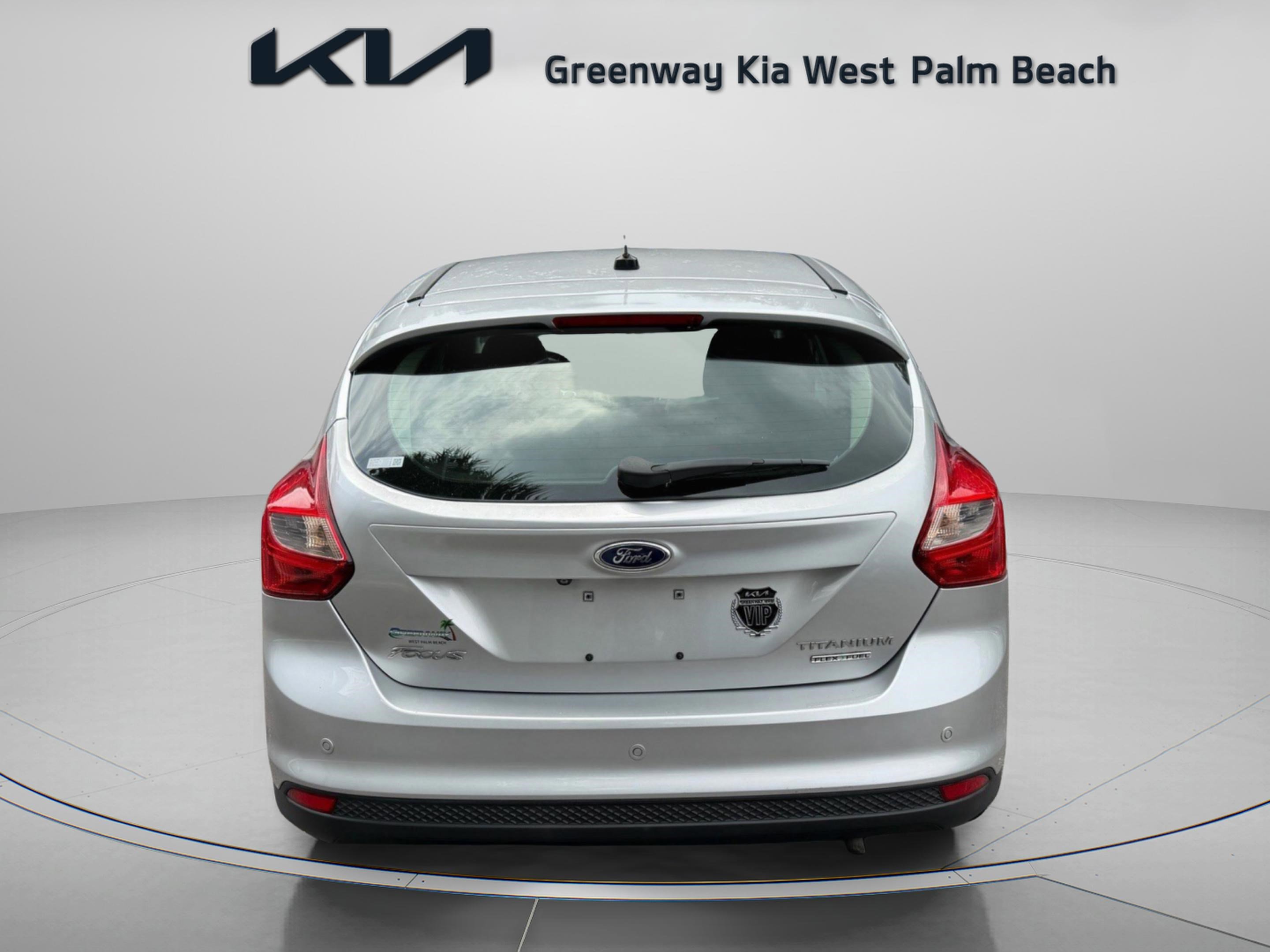 Used 2014 Ford Focus Titanium FWD image 6