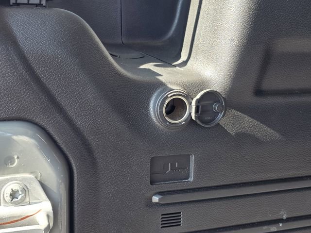 Used 2021 Jeep Wrangler Unlimited Rubicon image 28