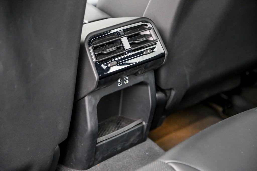 Used 2025 BMW i5 xDrive40 w/ Premium Package image 22