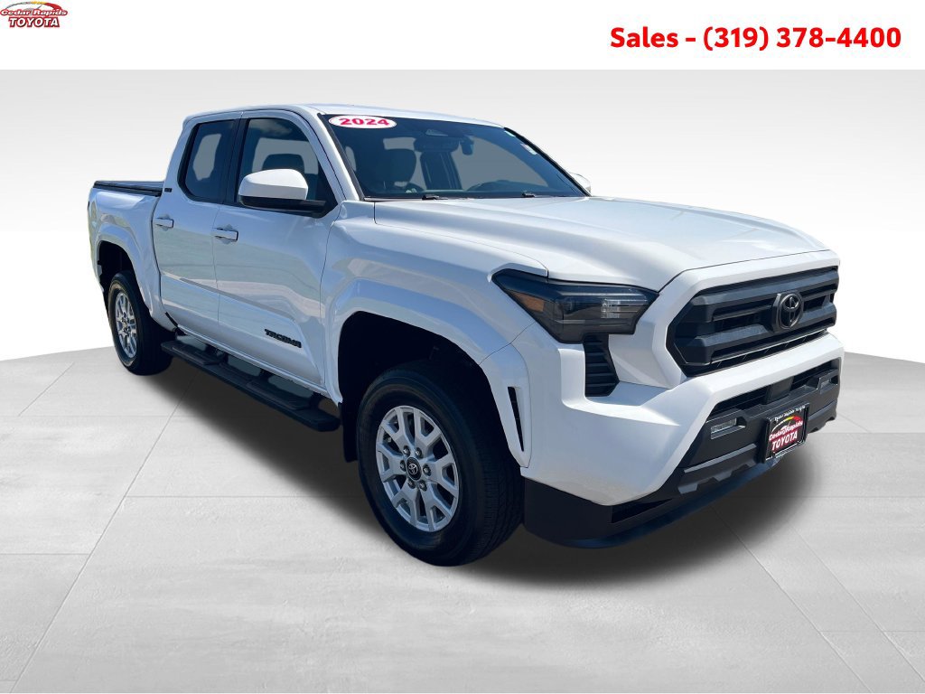 Certified 2024 Toyota Tacoma SR5 AWD/4WD image 10