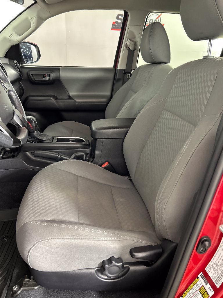 Used 2021 Toyota Tacoma SR AWD/4WD image 13