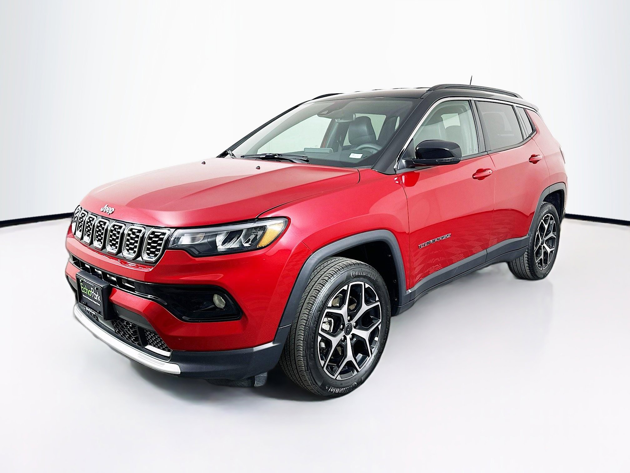 Used 2025 Jeep Compass Limited image 3