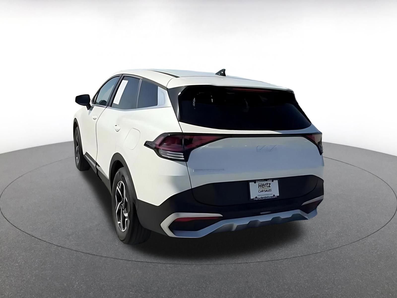 Used 2025 Kia Sportage LX image 11