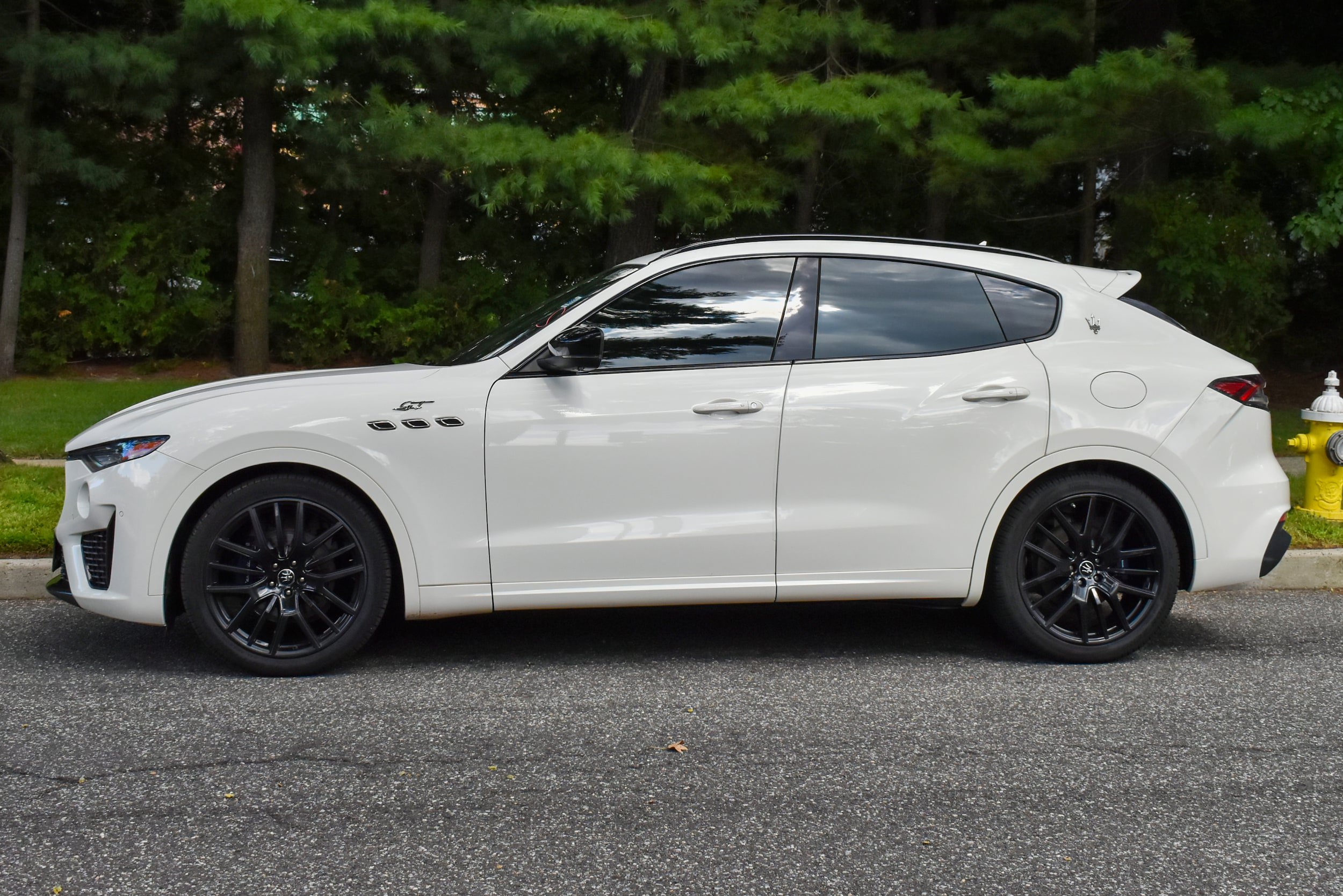 Used 2022 Maserati Levante GT AWD/4WD image 4