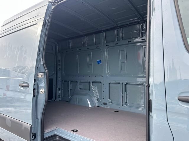 New 2026 Mercedes-Benz Sprinter 2500 image 12