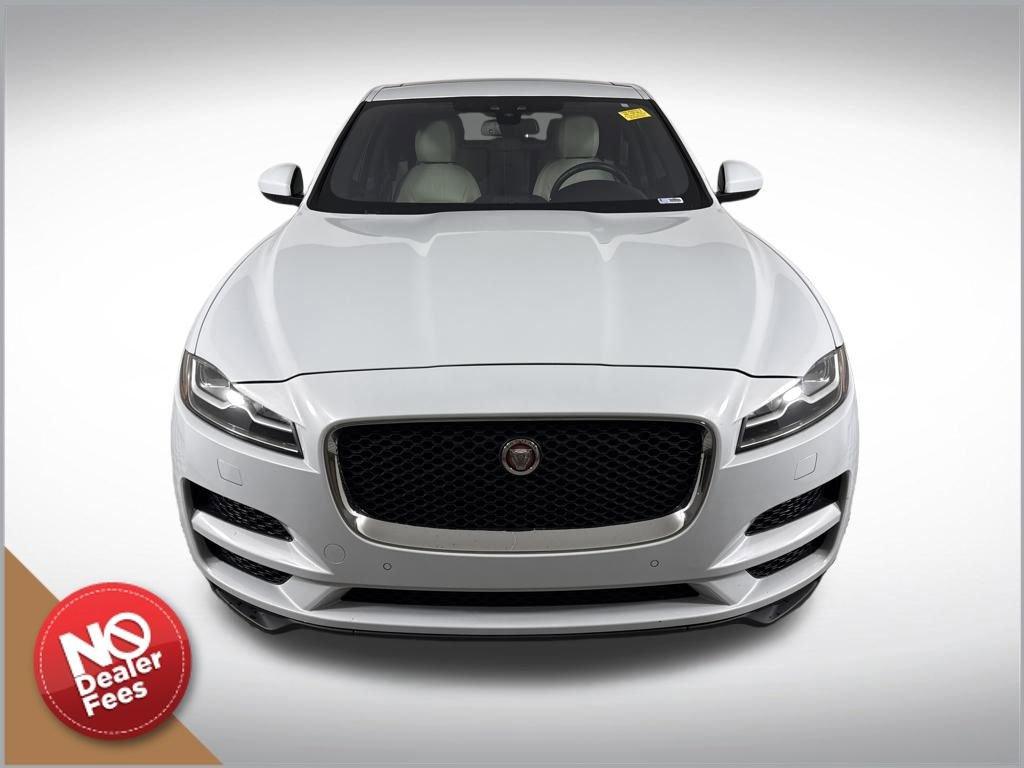 Used 2017 Jaguar F-PACE Prestige image 8