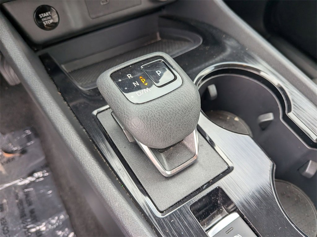 Used 2024 Nissan Rogue SV image 20