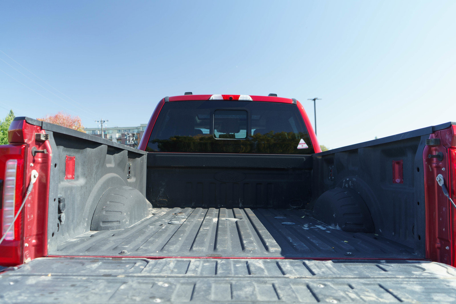 Used 2025 Ford F350 Lariat w/ Black Appearance Package AWD/4WD image 9