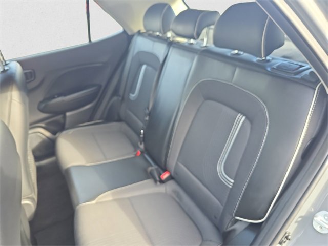 Used 2023 Hyundai Venue Limited image 13