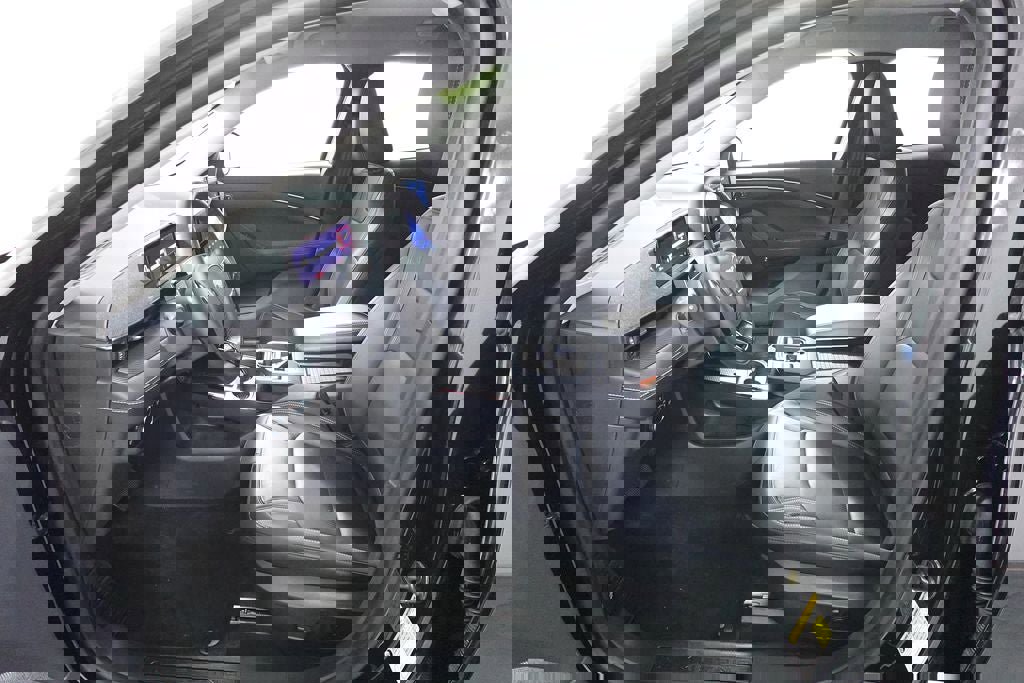 Used 2025 Ford Mustang Mach-E Premium image 10