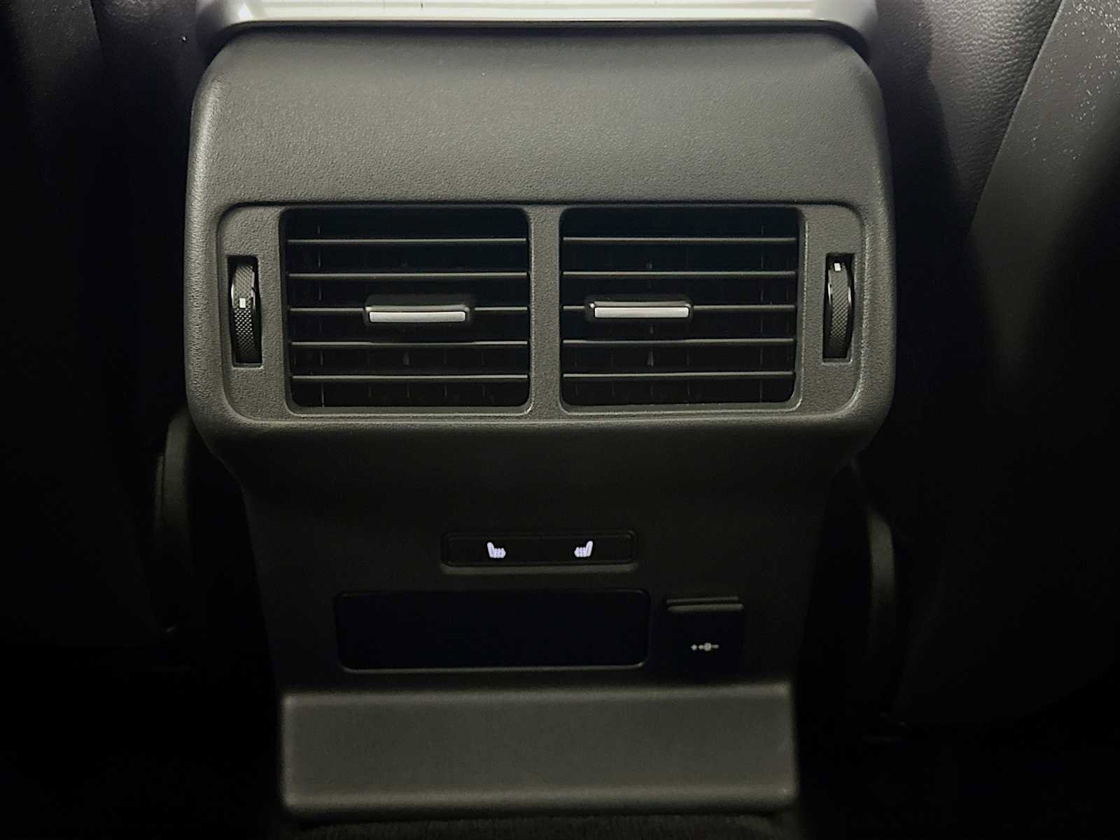 Used 2023 Land Rover Range Rover Velar HST image 25