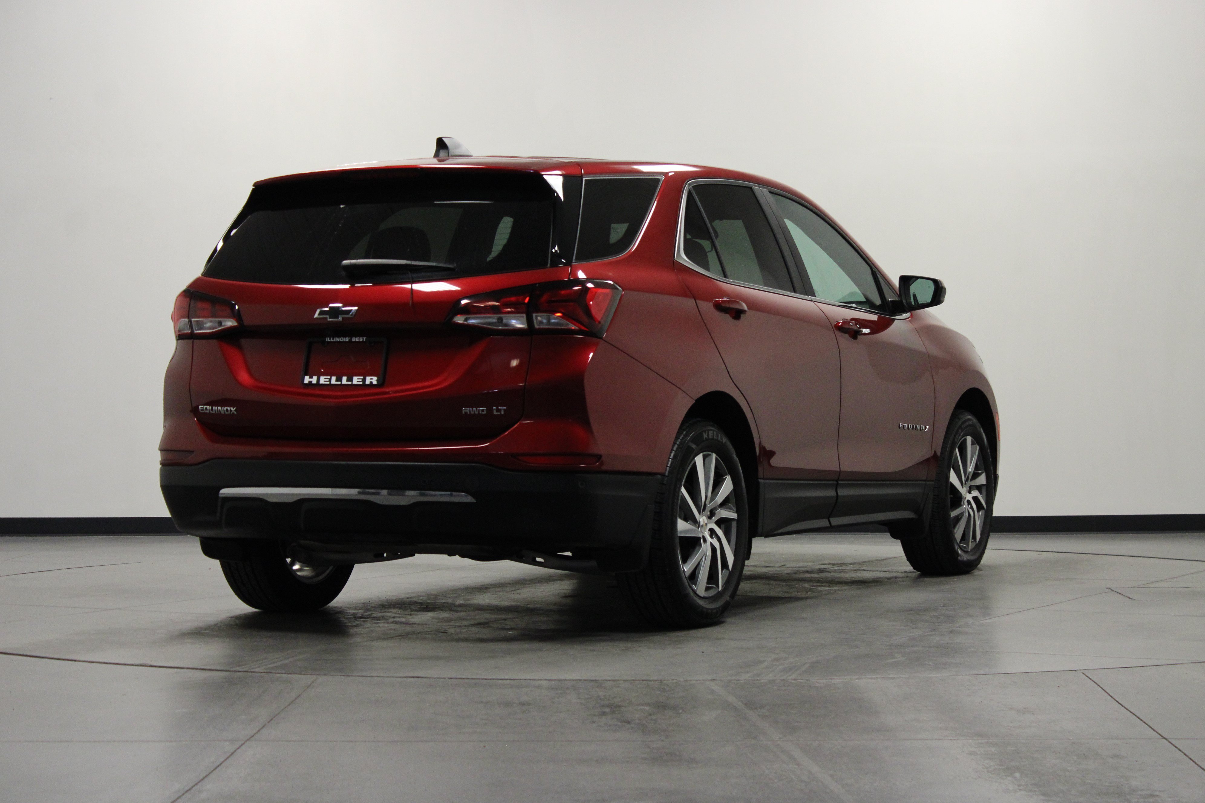 Used 2024 Chevrolet Equinox LT AWD/4WD image 4