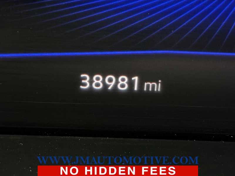 Used 2022 Volkswagen Tiguan S image 21