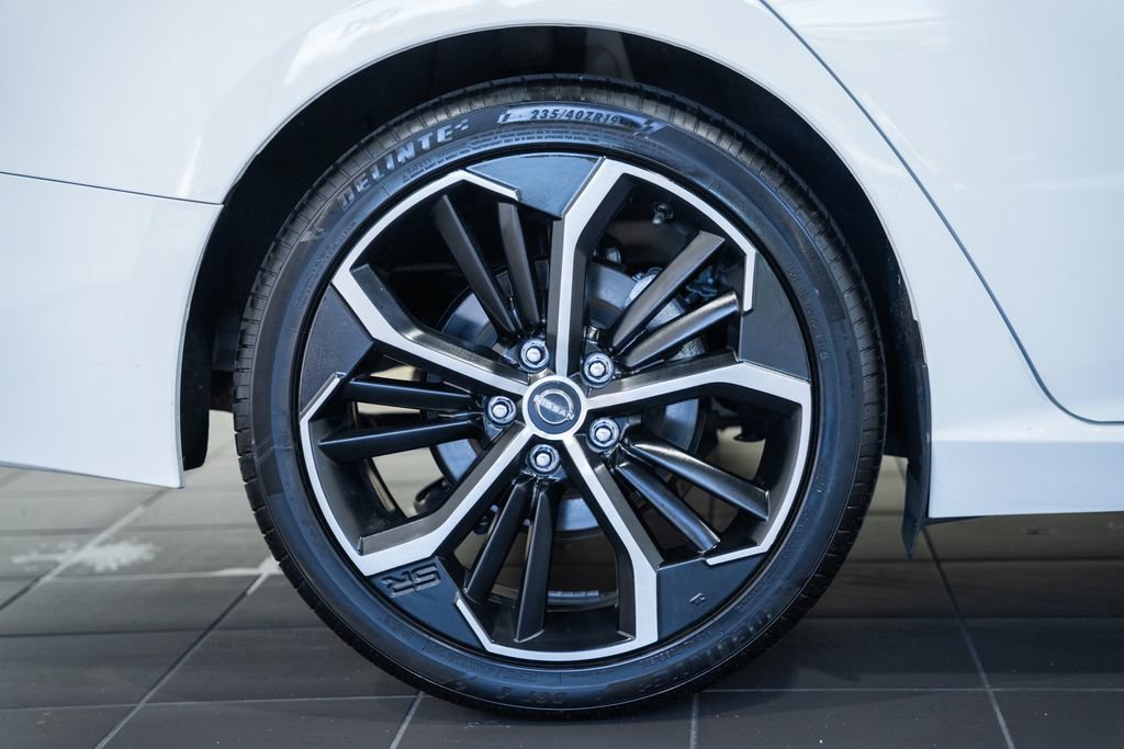 Used 2024 Nissan Altima 2.5 SR FWD image 15