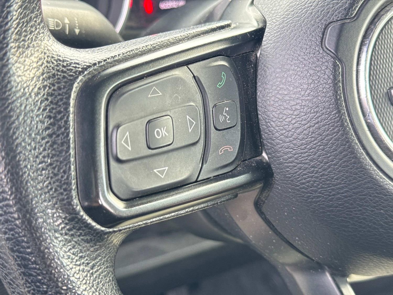 Used 2018 Jeep Wrangler Unlimited Sport image 26