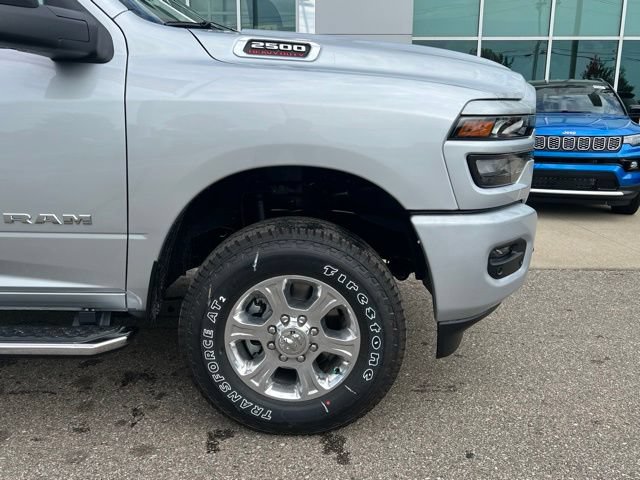 New 2026 RAM 2500 Big Horn AWD/4WD image 4
